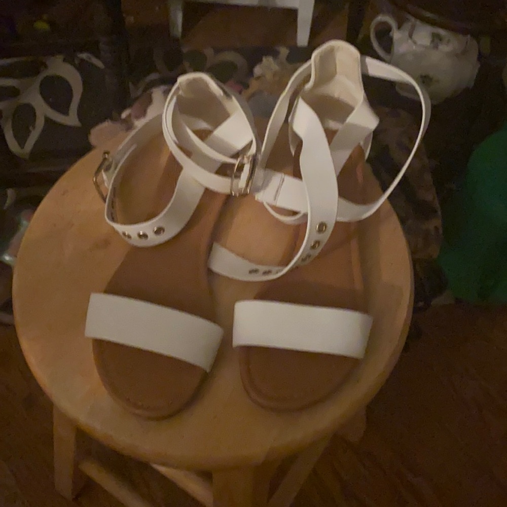 White flats that wrap around ankle!